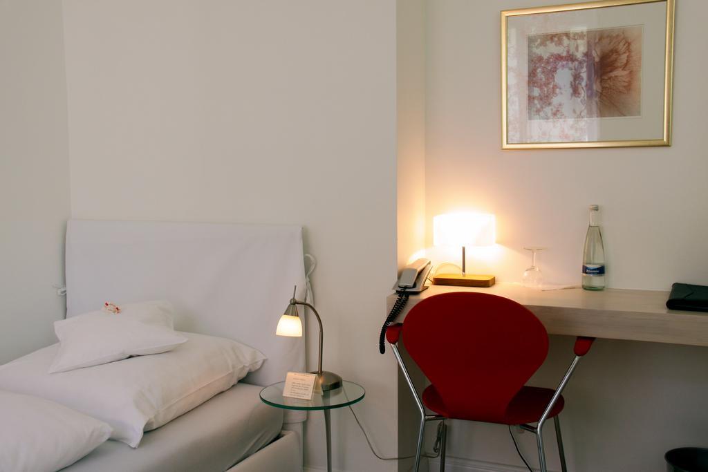 Hotel Heidelberg Astoria Room photo